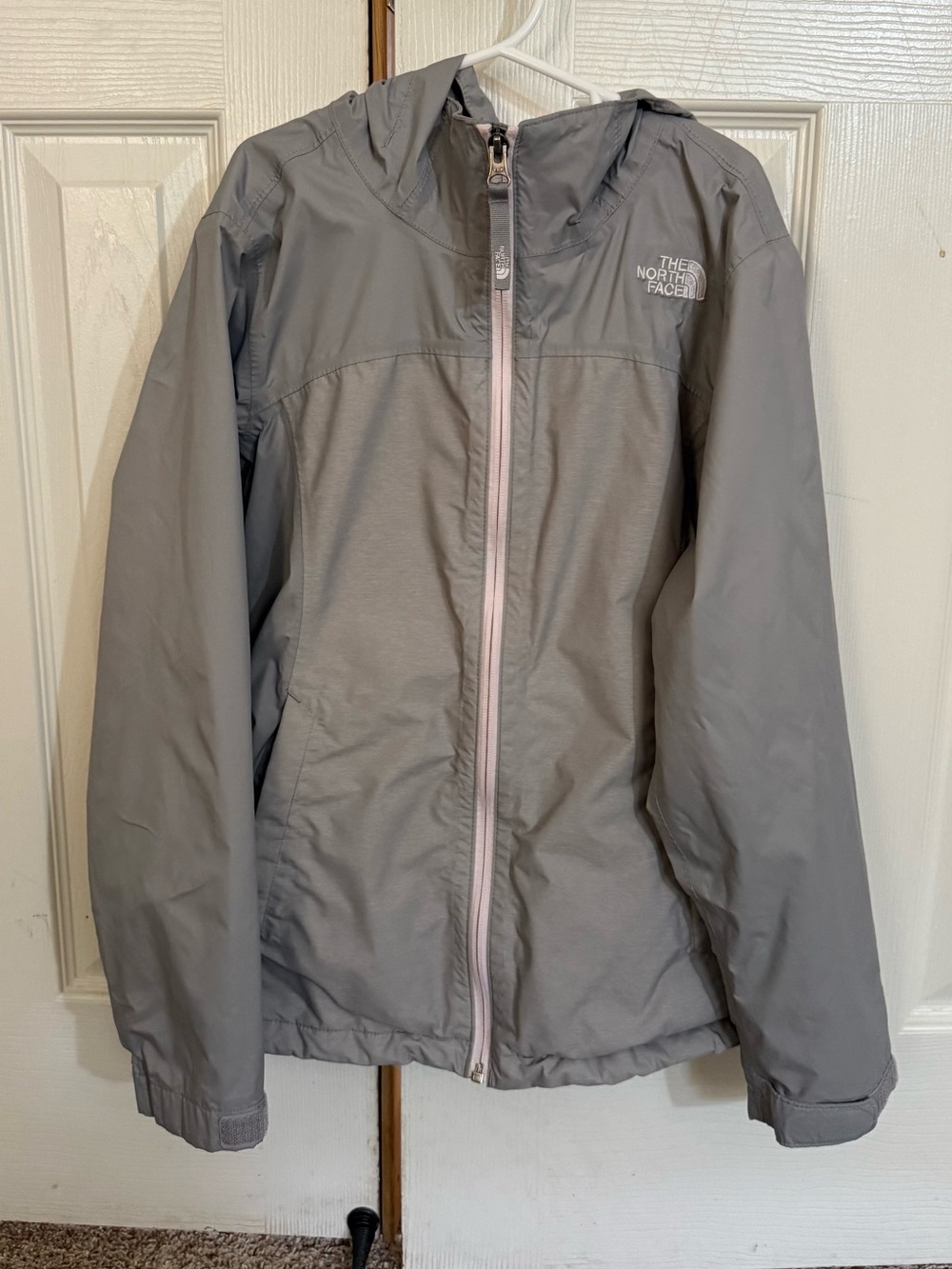 The North Face Girls DryVent Hooded Rain Jacket Gray Pink Size 10/12